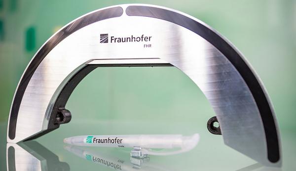 Fraunhofer FHR radarmodule voor voertuigen 1024